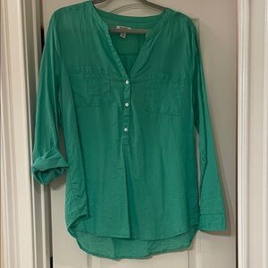 Old Navy Green Button-Up Blouse